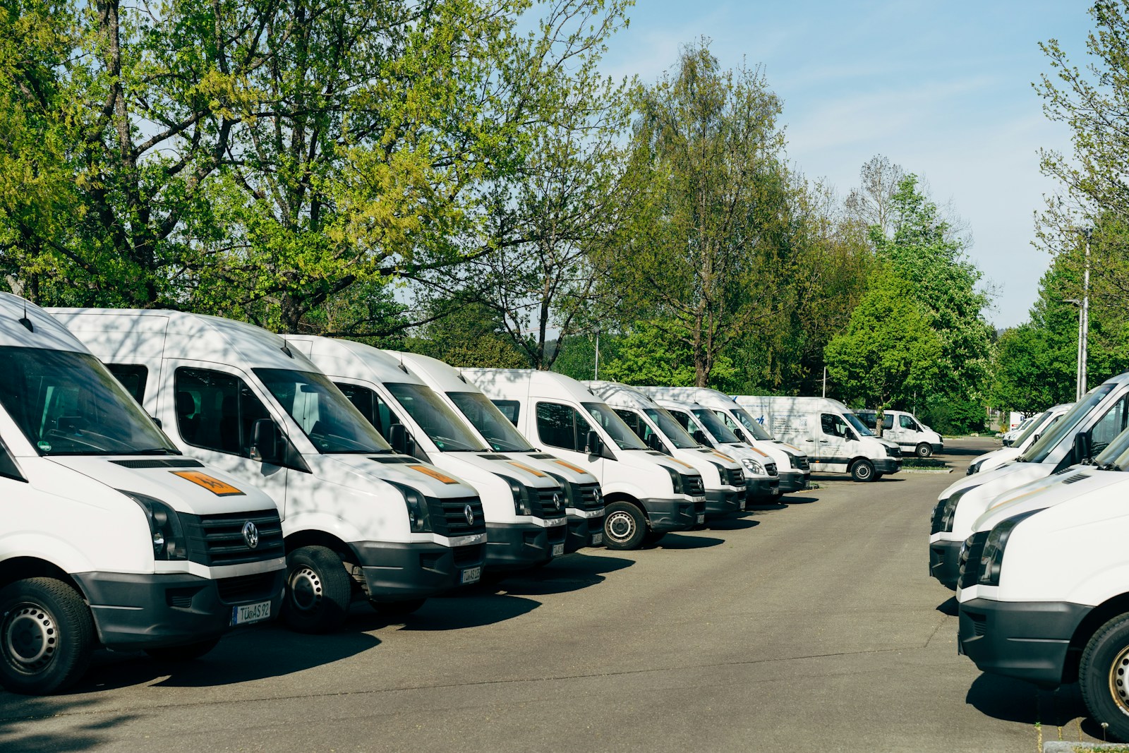 What is Fleet Insurance and How is it Different from Commercial Auto? 